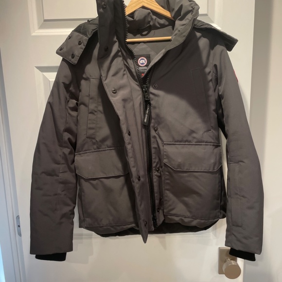 Canada Goose winter jacket - Picture 4 of 7